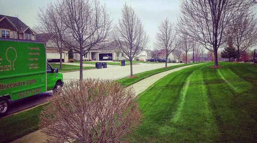 West Bend, WI Commercial & Residential Landscaping Services